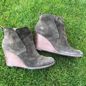 Lucky Brand Booties Barley Worn